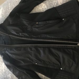 Lululemon quilted and lined jacket